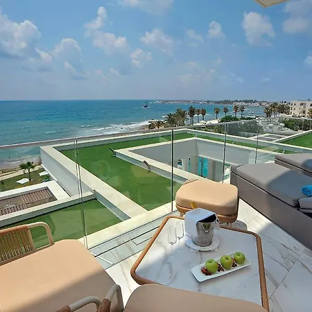 帕福斯阿马维情侣专用酒店 Paphos
