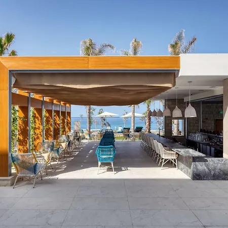 帕福斯阿马维情侣专用酒店 Paphos